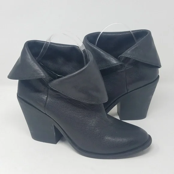 Lucky Brand 7 Ethann Black foldover ankle booties - Picture 2 of 8